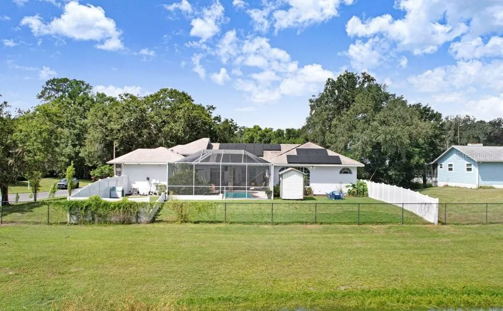 39117 9TH AVENUE Zephyrhills, FL 33542