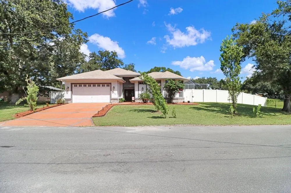 39117 9TH AVENUE Zephyrhills, FL 33542