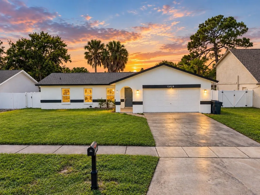 13918 BRIARDALE LANE Tampa, FL 33618