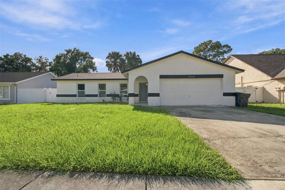 13918 BRIARDALE LANE Tampa, FL 33618