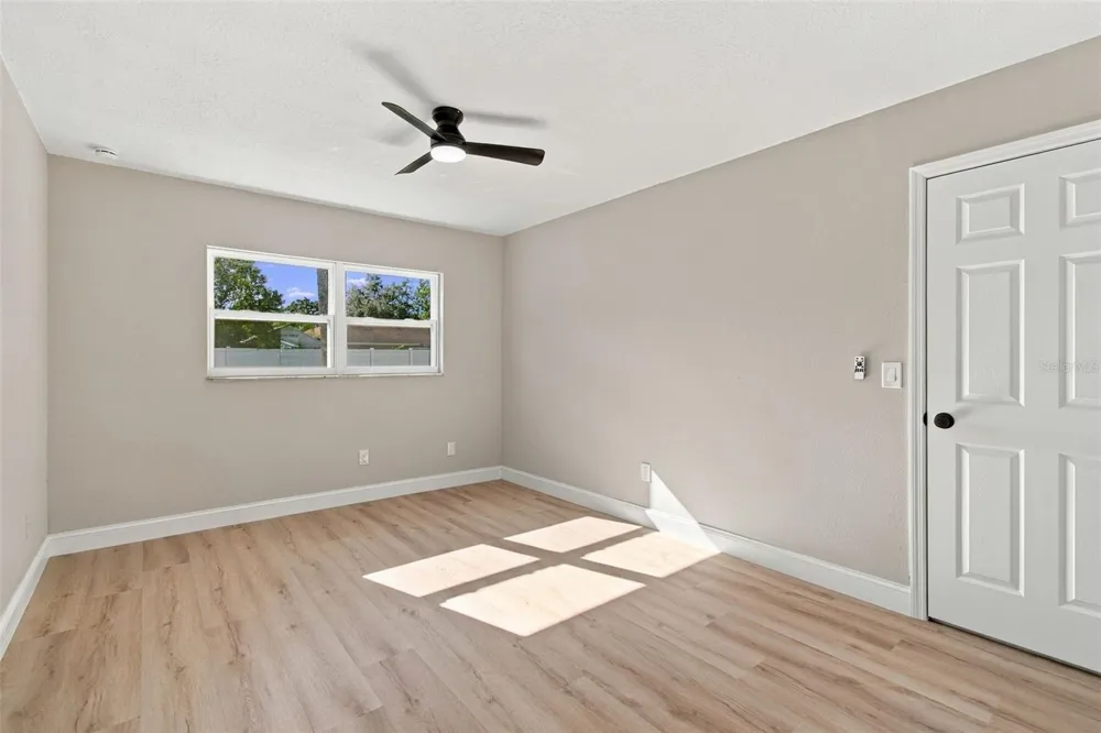 13918 BRIARDALE LANE Tampa, FL 33618
