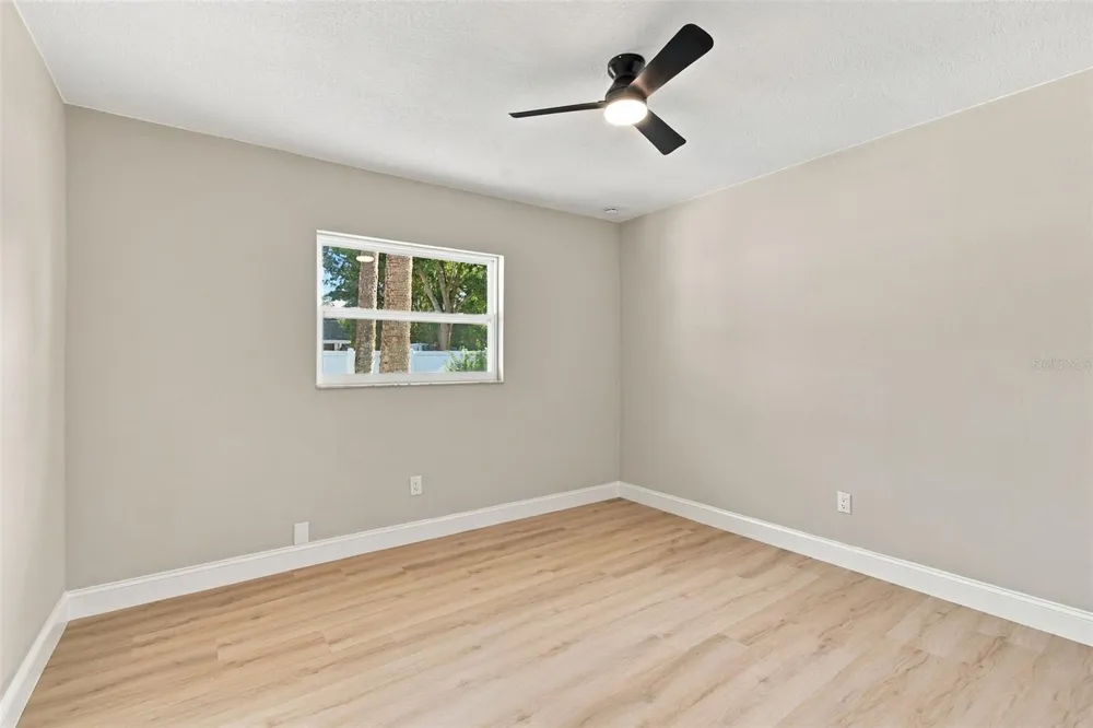 13918 BRIARDALE LANE Tampa, FL 33618