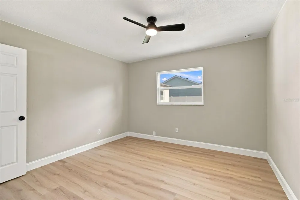 13918 BRIARDALE LANE Tampa, FL 33618