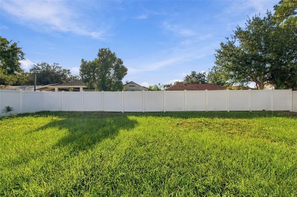 13918 BRIARDALE LANE Tampa, FL 33618