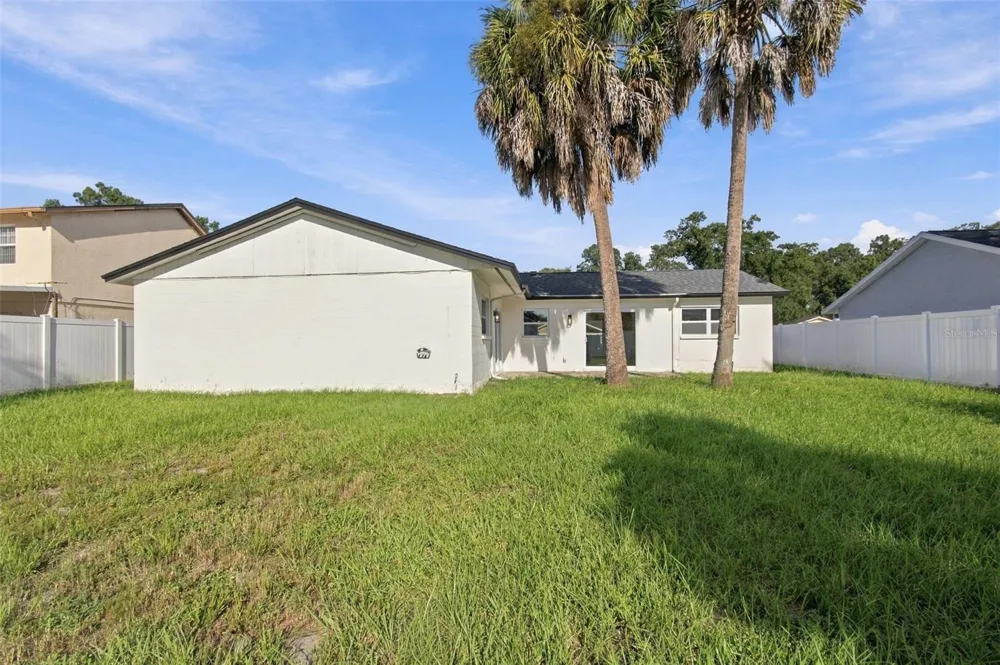 13918 BRIARDALE LANE Tampa, FL 33618