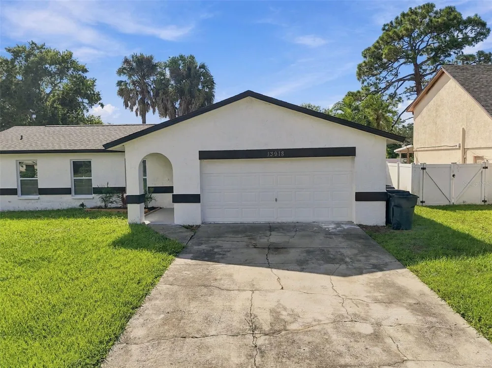 13918 BRIARDALE LANE Tampa, FL 33618