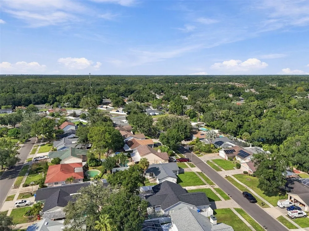 13918 BRIARDALE LANE Tampa, FL 33618