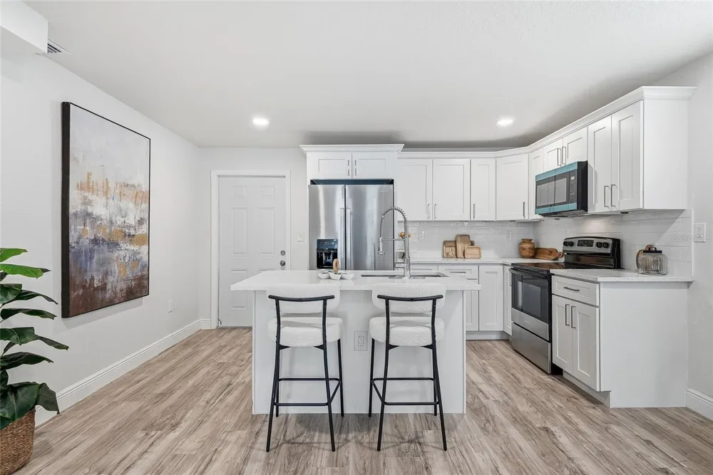 3907 SPENCE AVENUE Tampa, FL 33614
