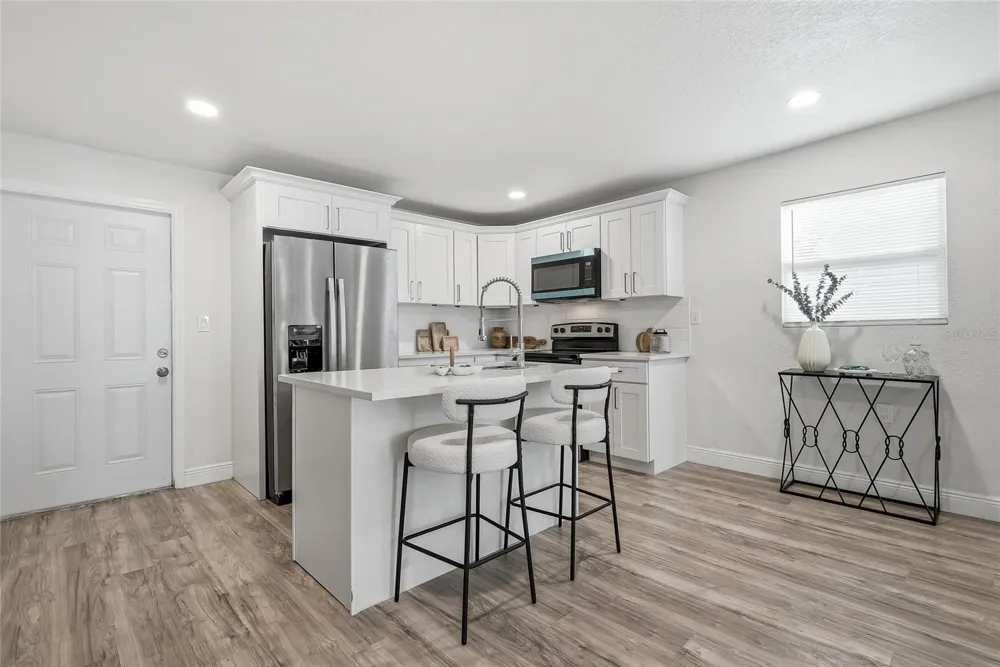 3907 SPENCE AVENUE Tampa, FL 33614