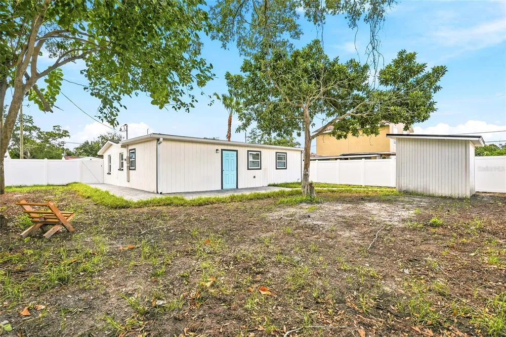 3907 SPENCE AVENUE Tampa, FL 33614