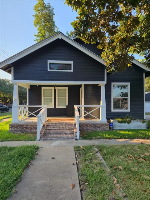402 4th Street