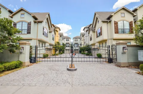 2217 Nantucket Drive