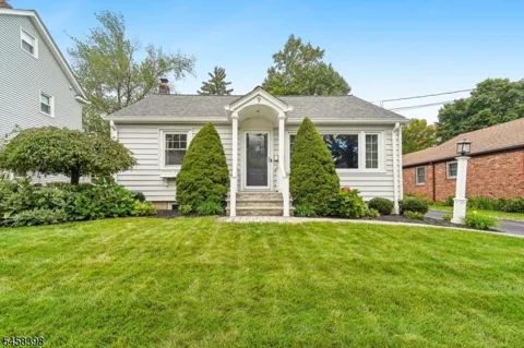 9 Greenfield Ave