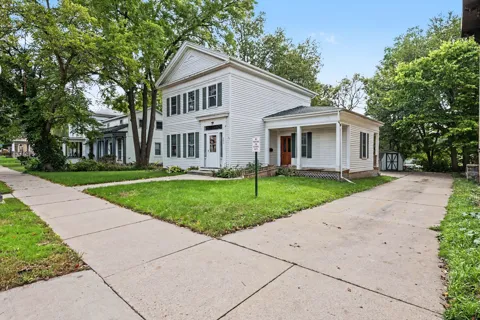 201 E Main Street