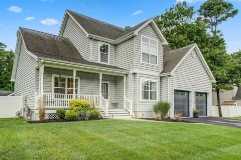 8 Edwards Ct
