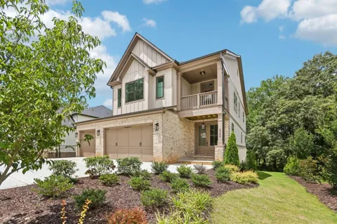 3265 Hilltop Circle