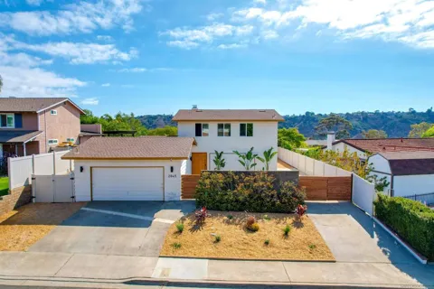 2845 Arcola