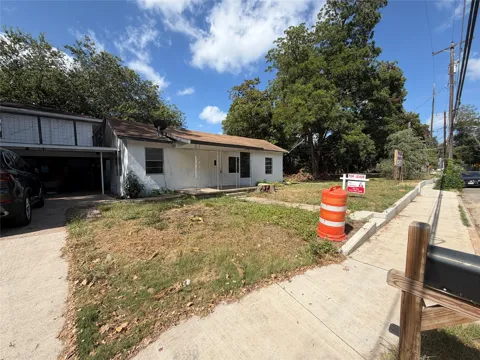 3213 Gonzales Street