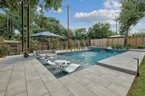 4703 Highland Terrace