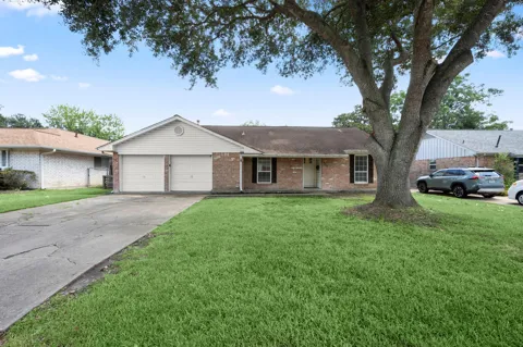 2909 Livingston Drive