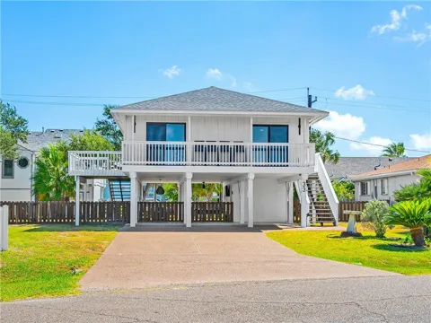 33 Lauderdale Drive