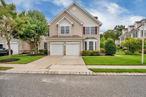 702 Turnberry Court