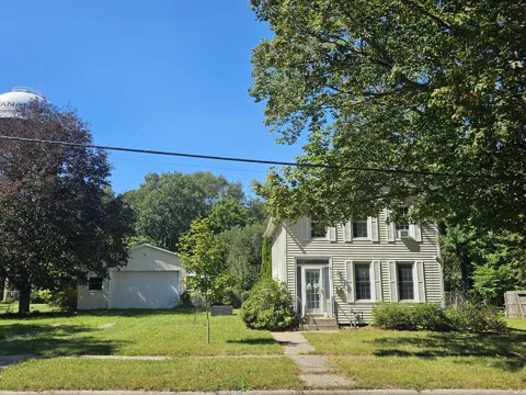 417 Moccasin Street