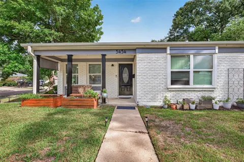 5454 Creekbend Drive