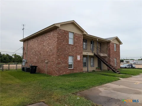 1001 Circle M Drive