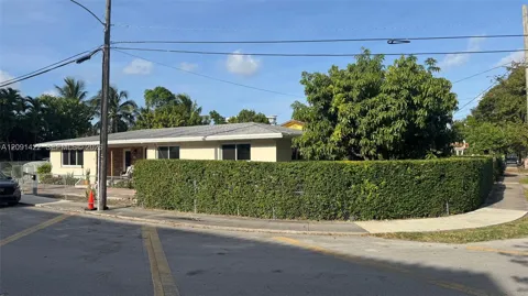 111 SW 24th Ave