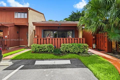 458 SE 11th Ter