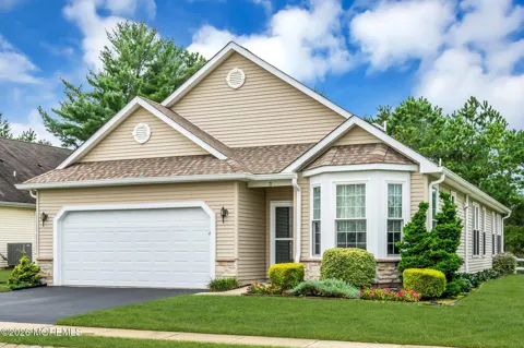 31 Country Walk Boulevard