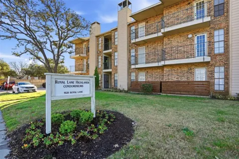 9520 Royal Lane #305A