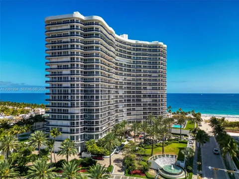 9601 Collins Ave #507