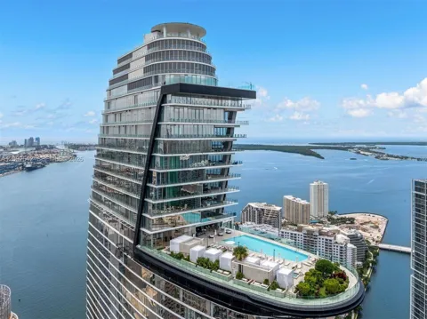 300 Biscayne Boulevard Way #5801C