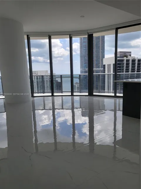 45 9th Street #4303