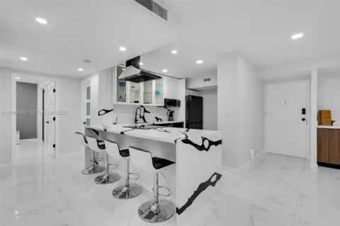 3800 Hillcrest Dr #203