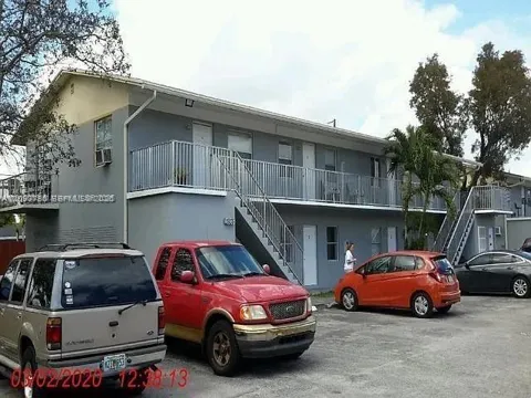 1935 SW 5th Pl #5
