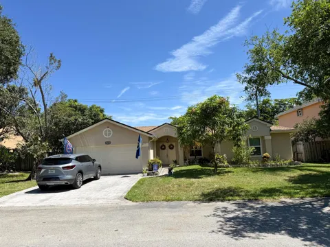 4786 NW 14th Street