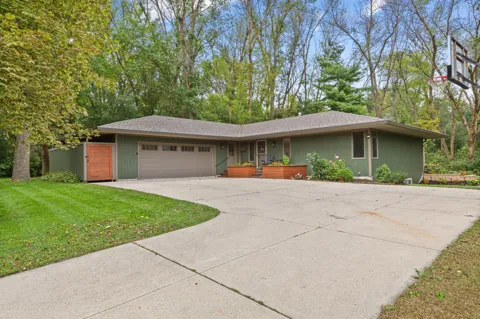 57 Fairway Place