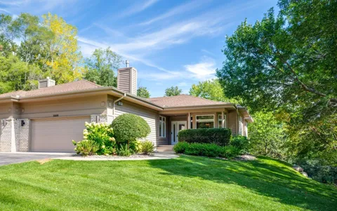 7089 Crowne Oak Road