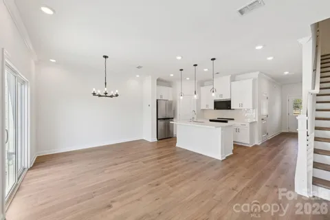 456 Markridge Loop
