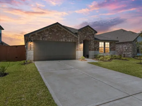 13922 Bay Crest