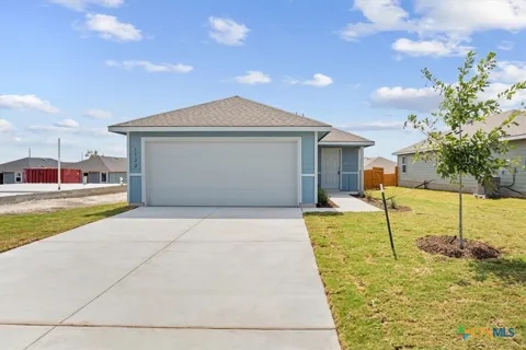 1122 Newey Circle