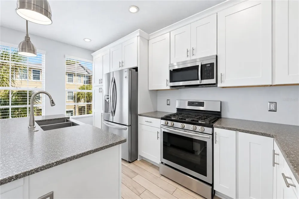 3018 BAYSHORE POINTE DRIVE Tampa, FL 33611