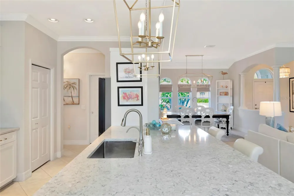 9719 DISCOVERY TERRACE Bradenton, FL 34212