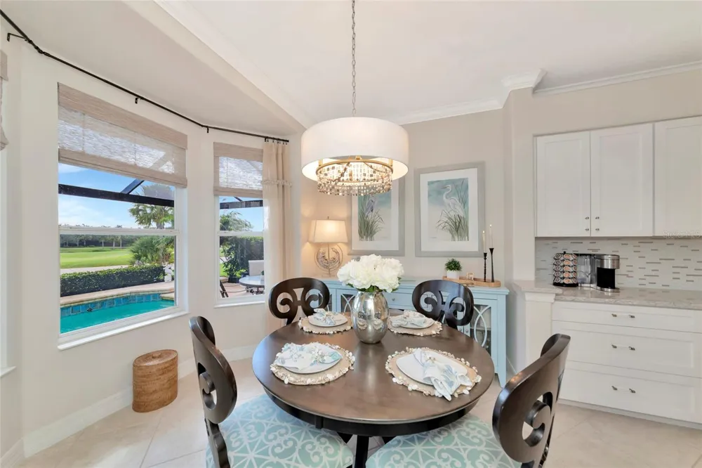 9719 DISCOVERY TERRACE Bradenton, FL 34212