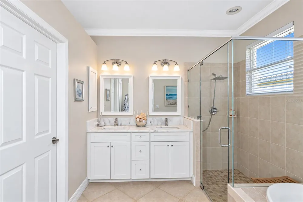 9719 DISCOVERY TERRACE Bradenton, FL 34212