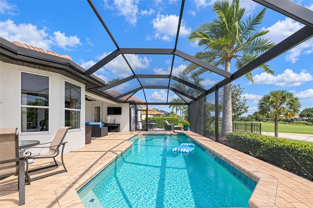 9719 DISCOVERY TERRACE Bradenton, FL 34212