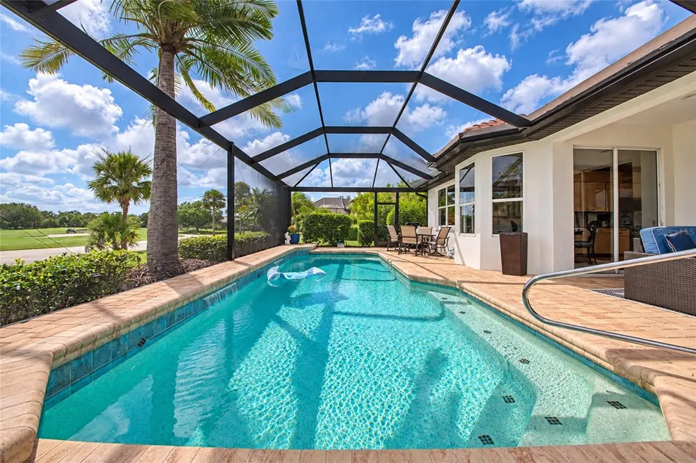 9719 DISCOVERY TERRACE Bradenton, FL 34212